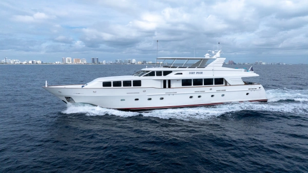1999 Trinity Yachts 118