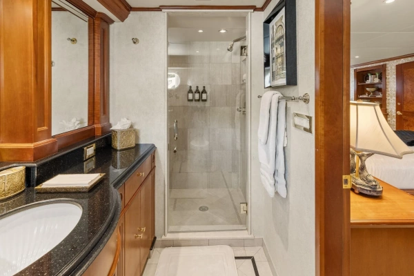 1999 Trinity Yachts 118