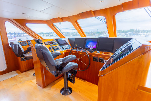 Dozer 98ft Queenship Yacht For Sale