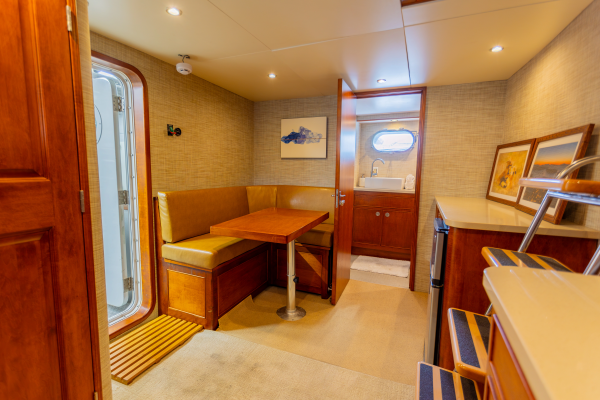Dozer 98ft Queenship Yacht For Sale