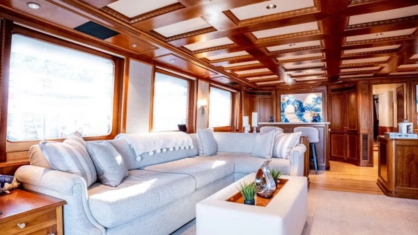 Queenship Explorer Yacht For Sale