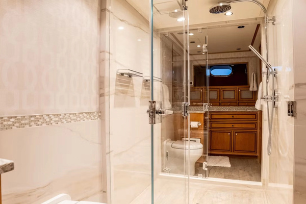 Queenship Explorer Yacht For Sale