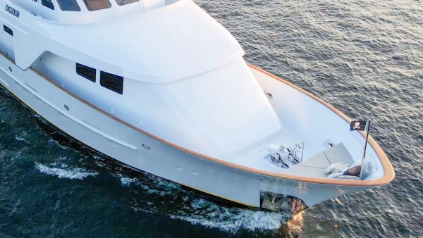 Dozer 98ft Queenship Yacht For Sale