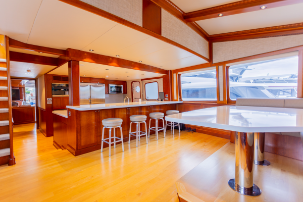 Dozer 98ft Queenship Yacht For Sale