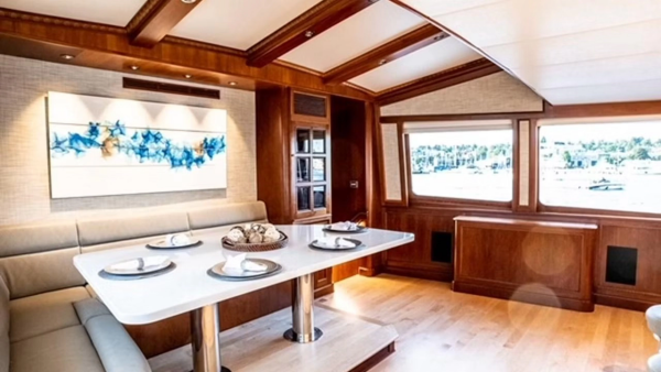 Dozer 98ft Queenship Yacht For Sale