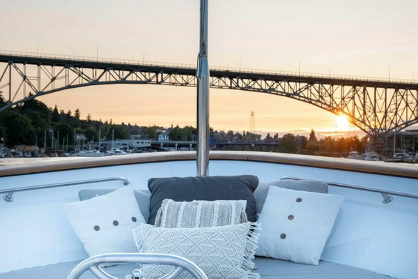 Queenship Explorer Yacht For Sale