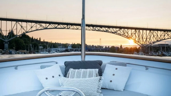 Queenship Explorer Yacht For Sale