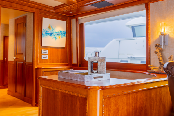 Dozer 98ft Queenship Yacht For Sale