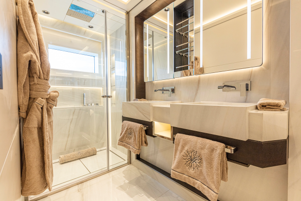 DUCALE 120 120ft Ocean King Yacht For Sale