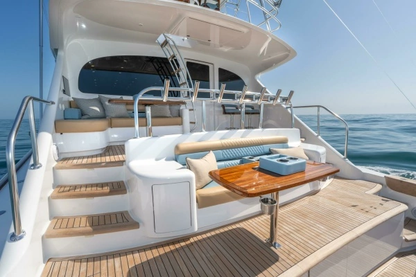 2025 Viking 90