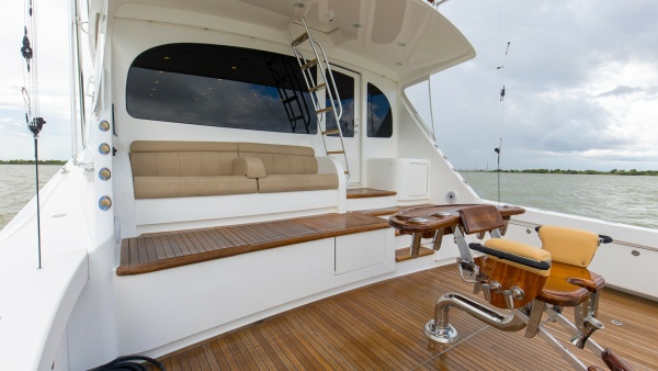 Share E 72ft Viking Yacht For Sale