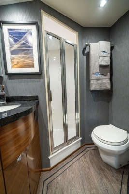 2026 64 Viking CNV Stateroom Head