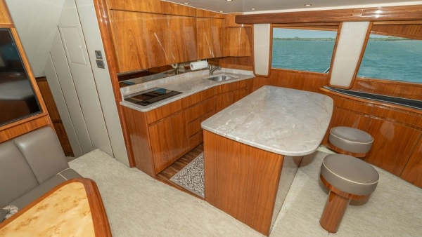 2017 Viking 56