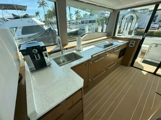 2025 Tiara Yachts 60