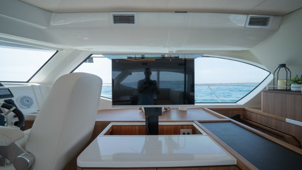Hey Beautiful 44ft Aquila Yacht For Sale