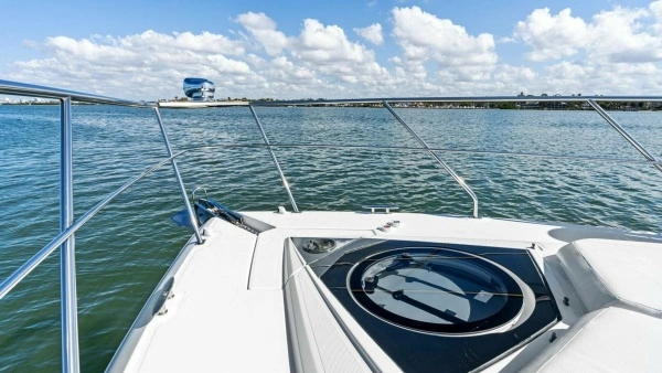 2019 Cruisers Yachts 45