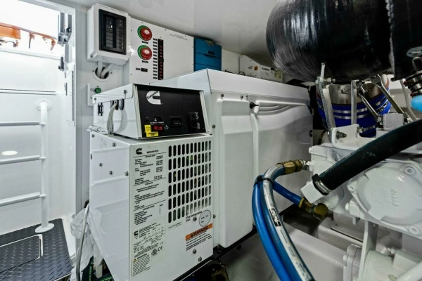 2023 Viking 54