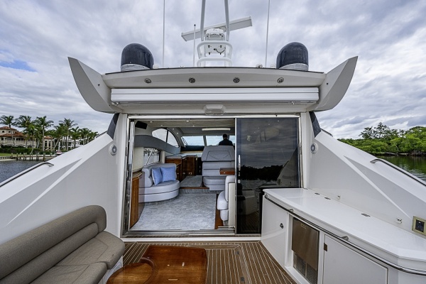 Sunseeker 62 EAGLE II - Cockpit