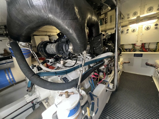 47ft Hatteras Yacht For Sale