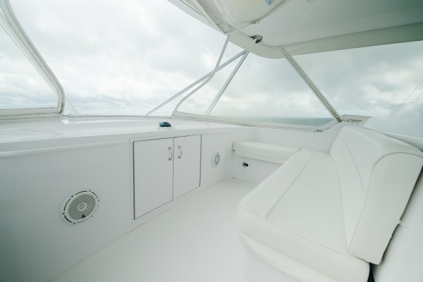 Water s Edge 60ft Hatteras Yacht For Sale