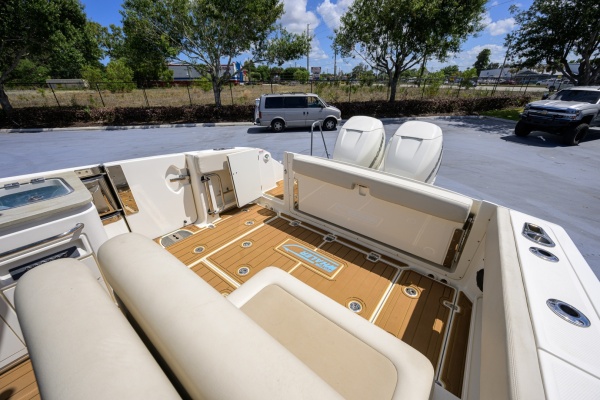 Boston Whaler 32 - Veronica