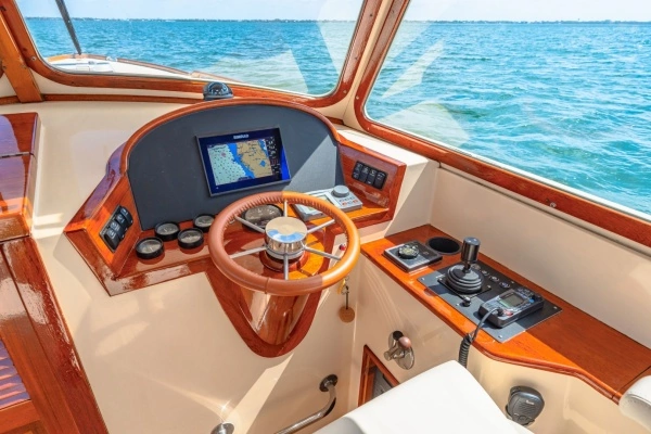 1998 Hinckley 36