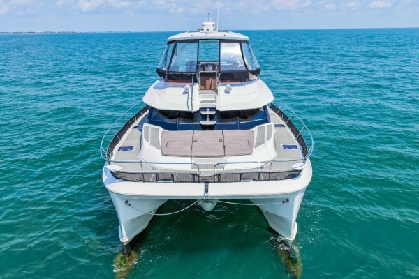 2021 Aquila 44