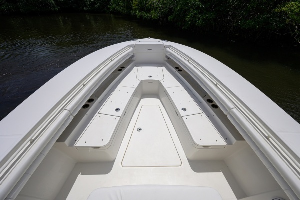SWEET MELISSA 31ft Regulator Yacht For Sale