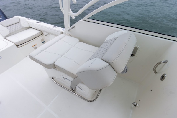 23ft World Cat Yacht For Sale