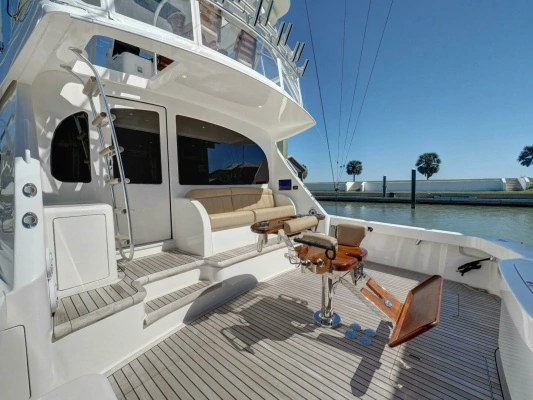2017 Viking 52