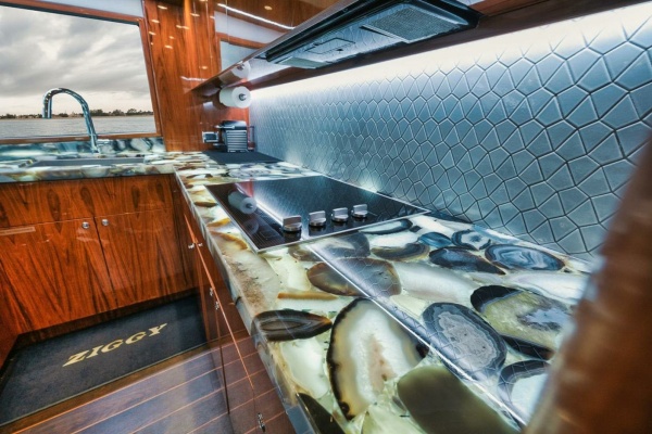 Ziggy 59ft Hatteras Yacht For Sale