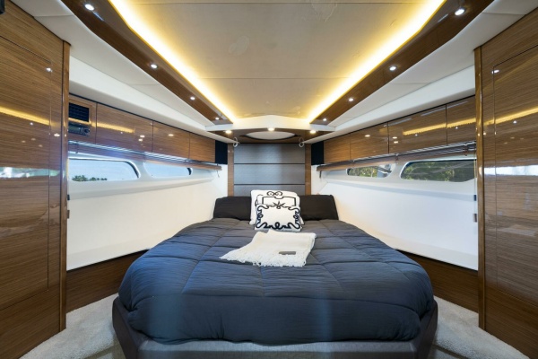 45ft Cruisers Yacht For Sale