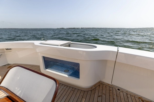 2018 Viking 52