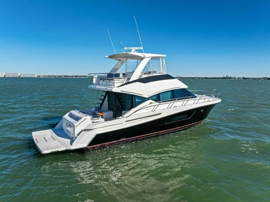 2016 Tiara Yachts 50
