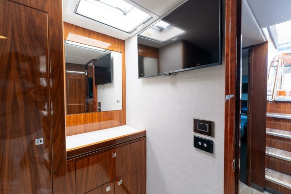 VENTURES64 48ft Riviera Yacht For Sale