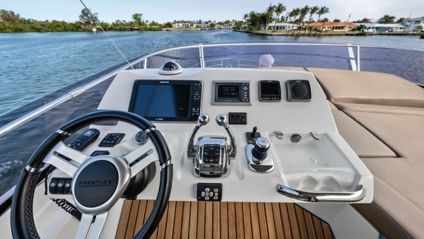 2015 Prestige 55