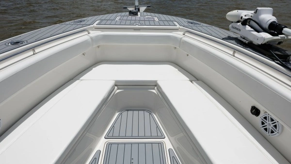 2005 Triton 34