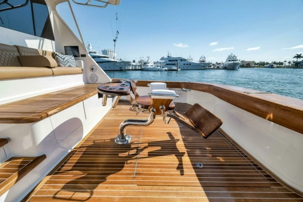 2011 Viking 76