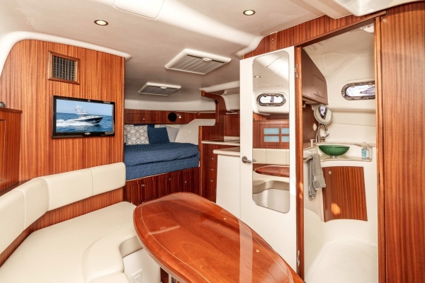 TAG TEAM 38ft Pursuit Yacht For Sale