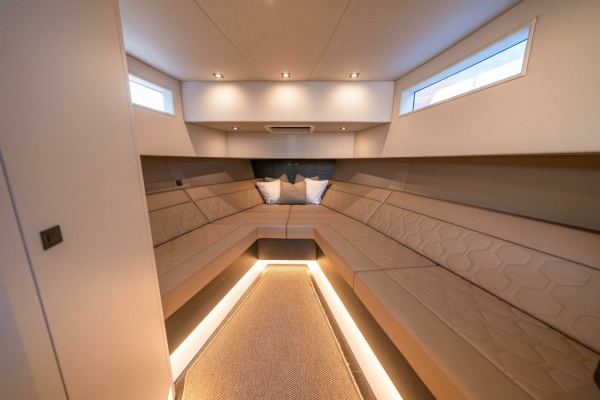 PHARMASEA 45ft Vanquish Yachts Yacht For Sale
