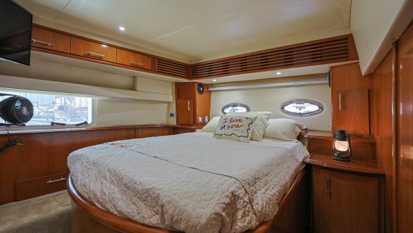 Serendipity 39ft Carver Yacht For Sale