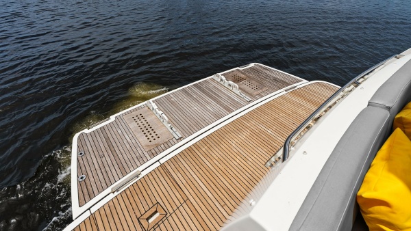 YACHTWAVE 50ft Prestige Yacht For Sale