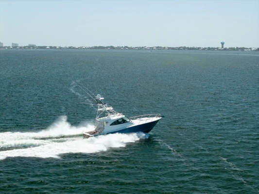 2018 Viking 52