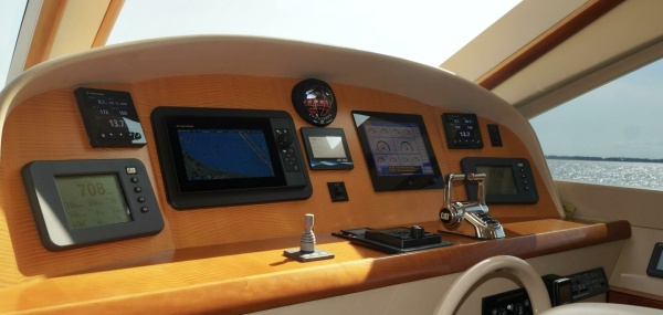 Kathleen 74ft Lazzara Yachts Yacht For Sale