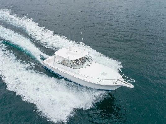 2022 Viking 38