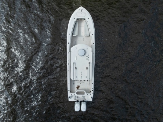 33ft Invincible Yacht For Sale
