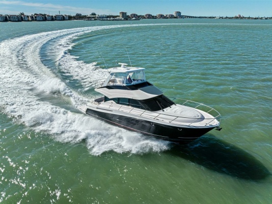 2016 Tiara Yachts 50 Flybridge - Profile