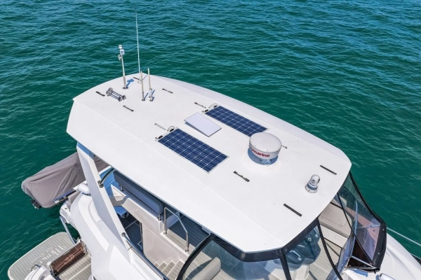 2021 Aquila 44