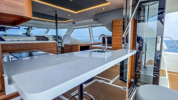 2023 Aquila 44