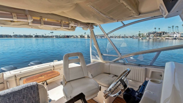 POLE POSITION 33ft Grady White Yacht For Sale
